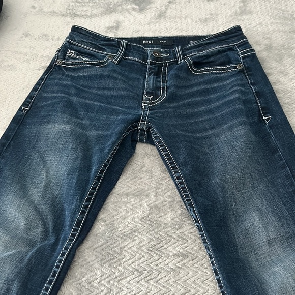 Blue jeans 27x30 - Picture 2 of 3